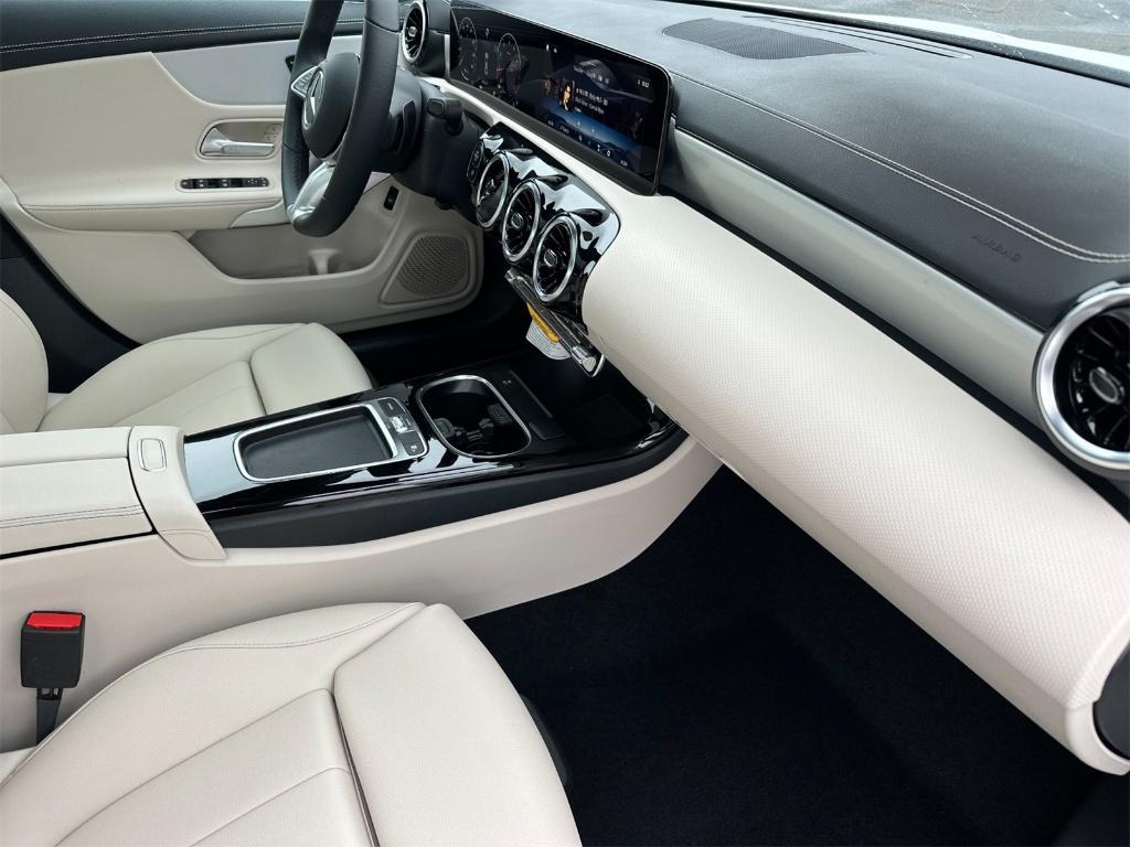 new 2025 Mercedes-Benz CLA 250 car, priced at $43,500