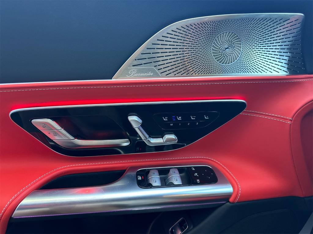 used 2024 Mercedes-Benz AMG SL 55 car, priced at $129,635