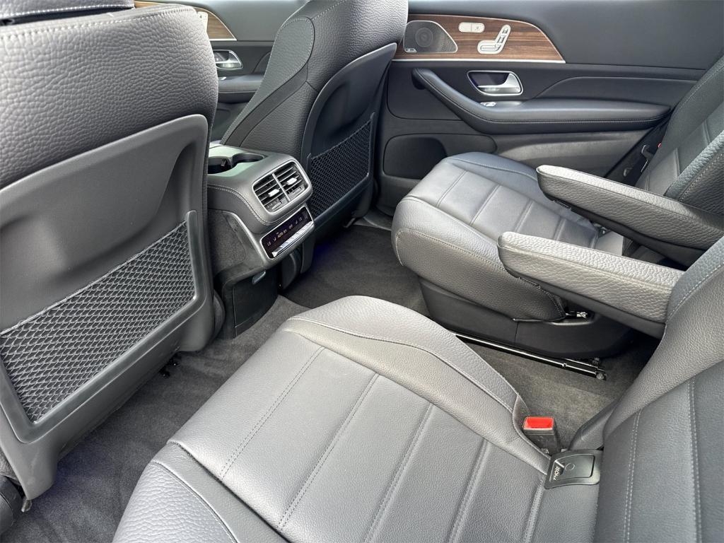 new 2025 Mercedes-Benz GLS 450 car, priced at $105,530