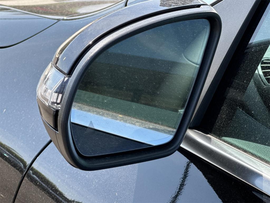 new 2025 Mercedes-Benz GLA 250 car, priced at $46,195