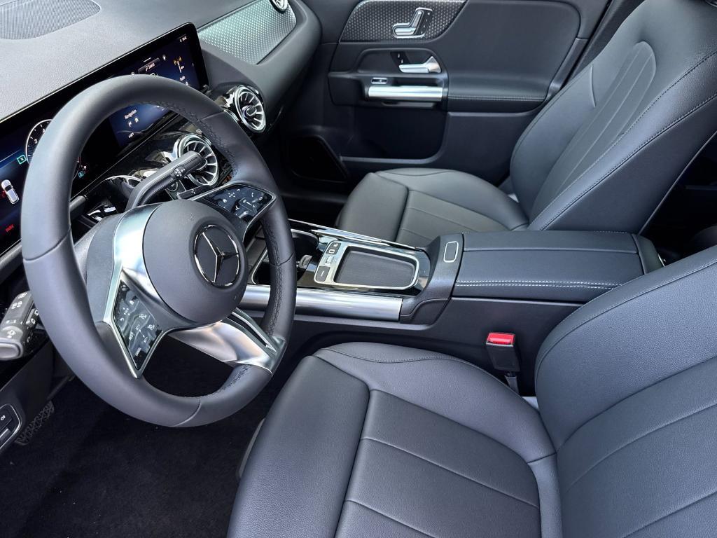 new 2025 Mercedes-Benz GLA 250 car, priced at $46,195