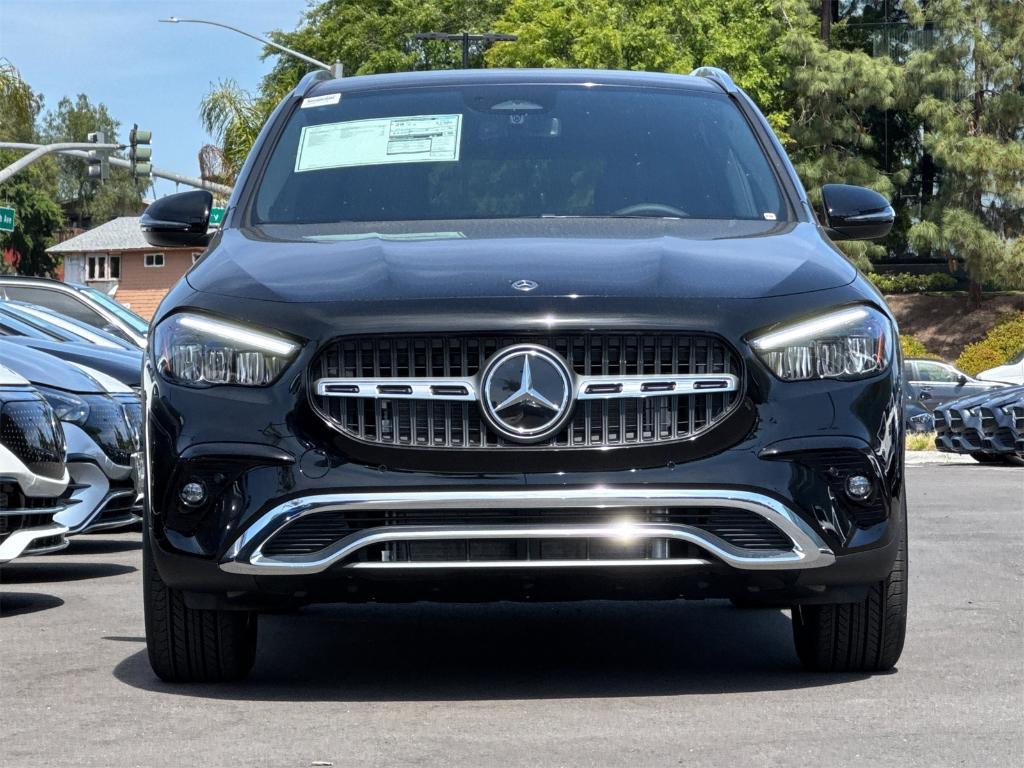 new 2025 Mercedes-Benz GLA 250 car, priced at $46,195