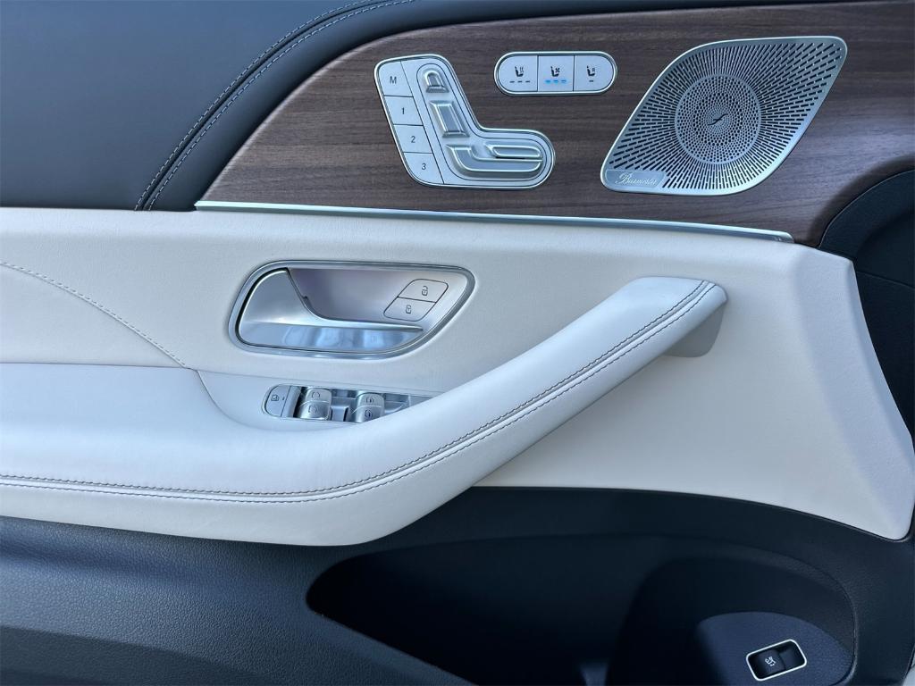 new 2026 Mercedes-Benz AMG GLS 63 car, priced at $155,685