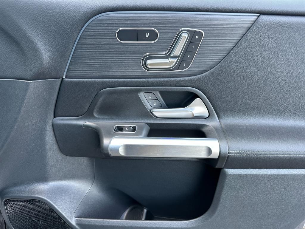 new 2026 Mercedes-Benz GLB 250 car, priced at $50,740
