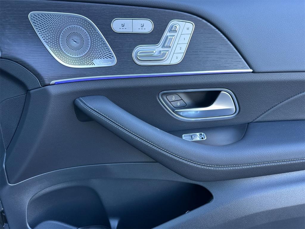 new 2026 Mercedes-Benz GLE 450 car, priced at $79,700