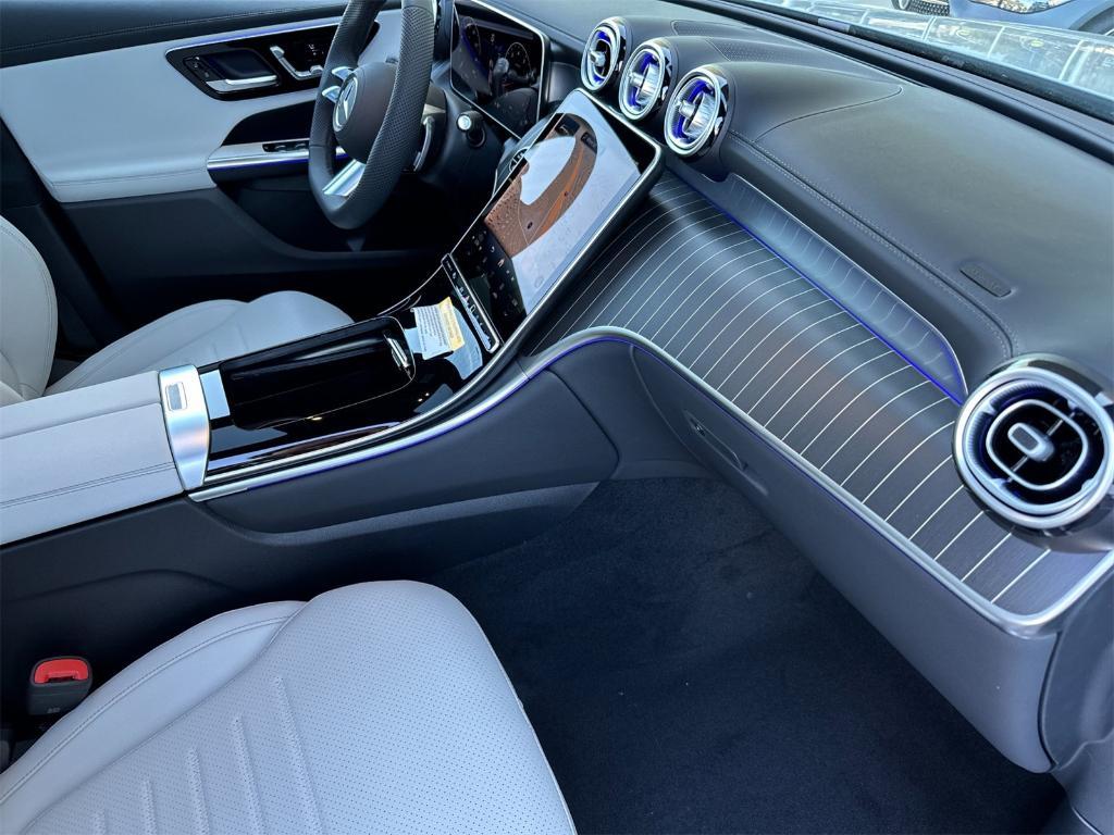 new 2025 Mercedes-Benz GLC 300 car, priced at $61,805