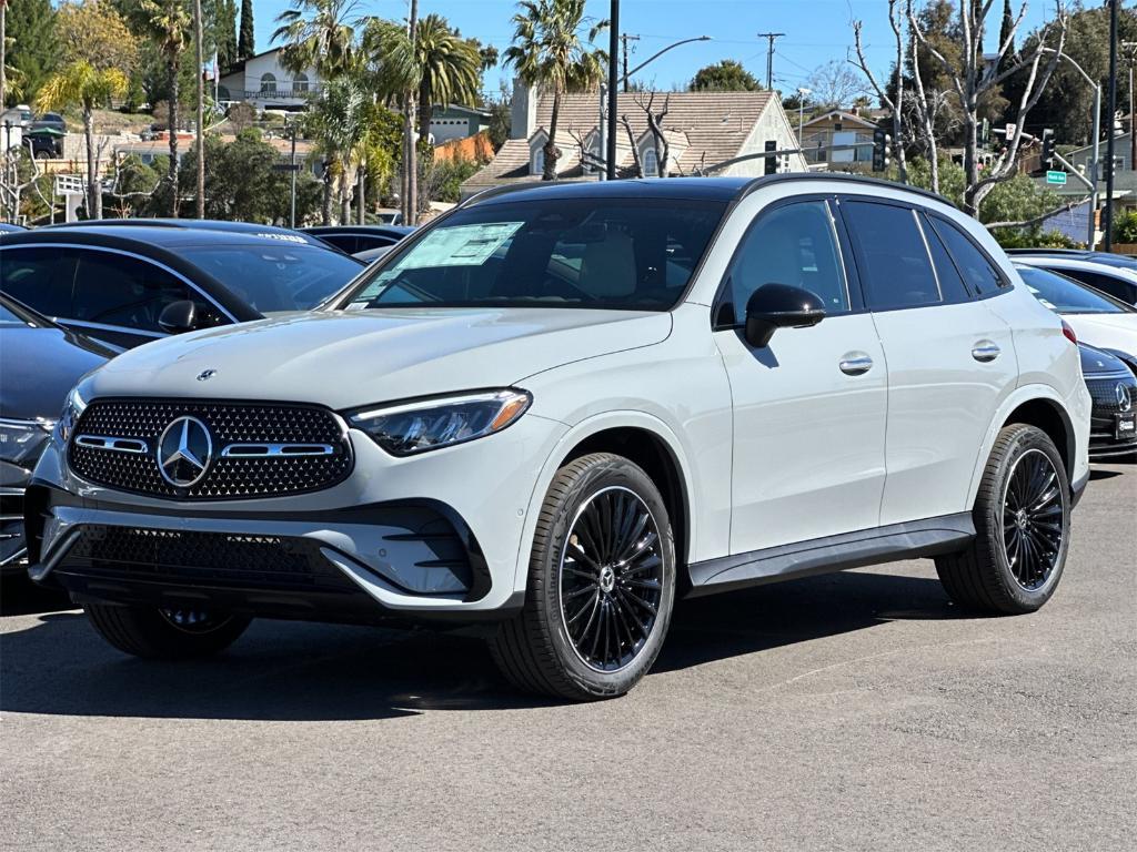 new 2025 Mercedes-Benz GLC 300 car, priced at $61,805