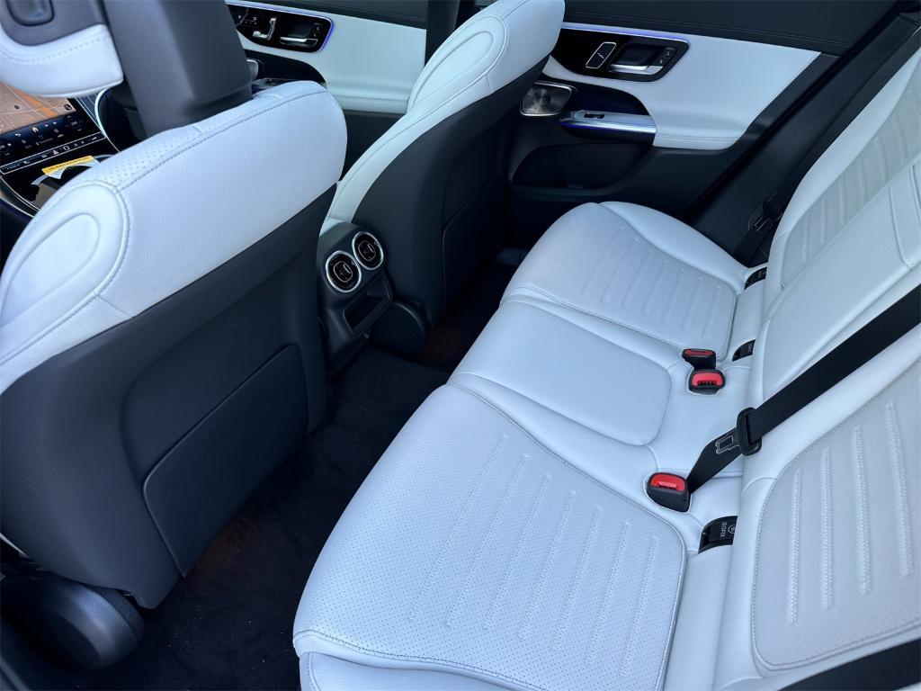 new 2025 Mercedes-Benz GLC 300 car, priced at $61,805