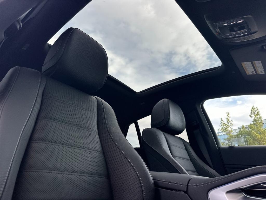 new 2026 Mercedes-Benz GLE 450 car, priced at $87,760