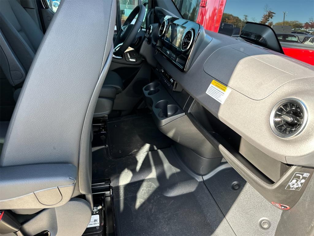 new 2025 Mercedes-Benz Sprinter 2500 car, priced at $85,059