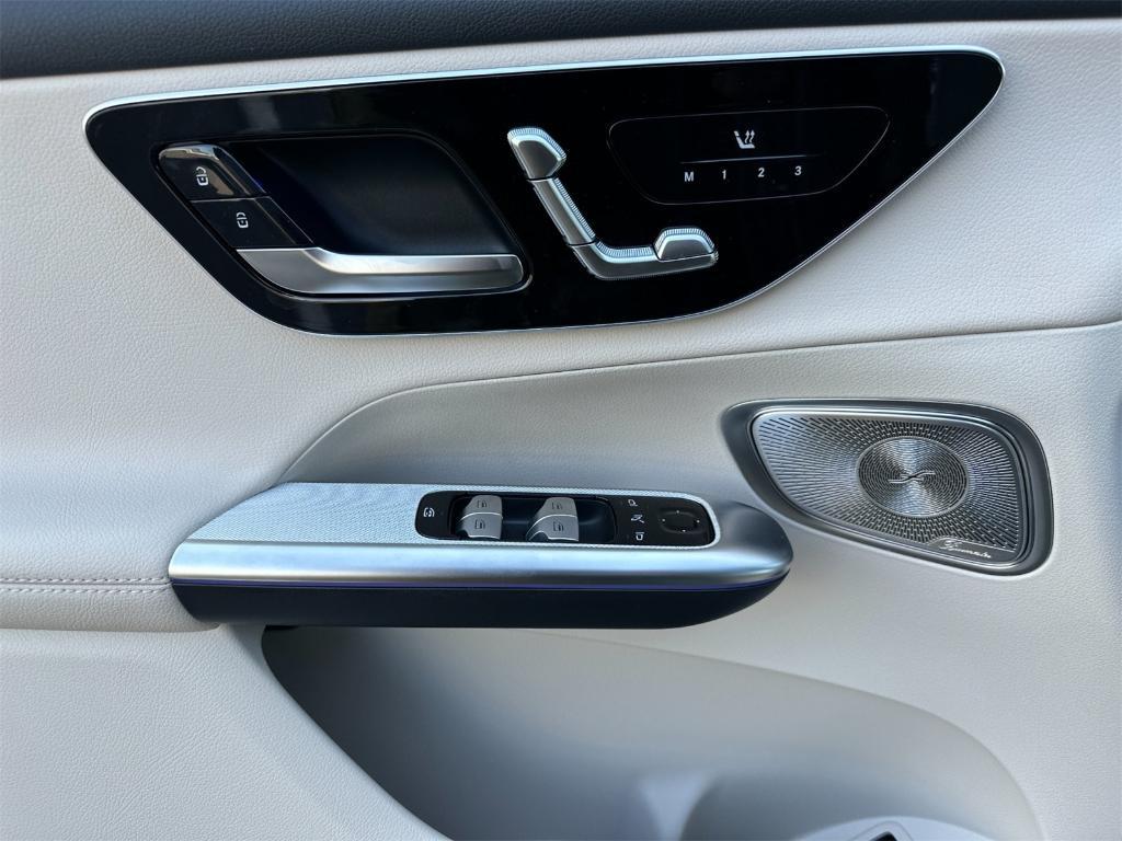 new 2025 Mercedes-Benz GLC 350e car, priced at $66,105