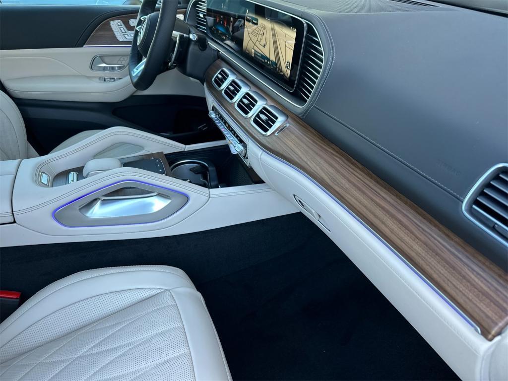 new 2026 Mercedes-Benz AMG GLE 63 car, priced at $141,390