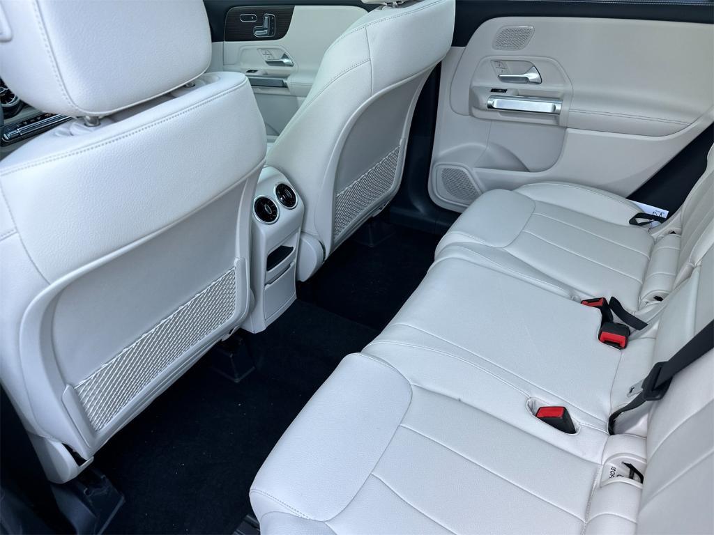 new 2026 Mercedes-Benz GLB 250 car, priced at $49,990