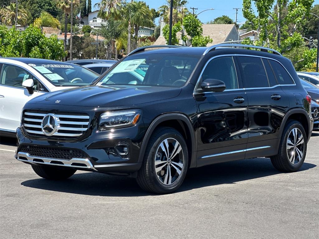 new 2025 Mercedes-Benz GLB 250 car, priced at $49,870