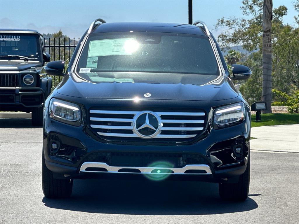 new 2025 Mercedes-Benz GLB 250 car, priced at $49,870