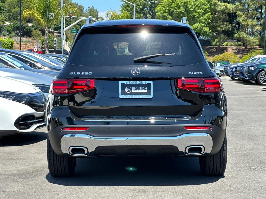 new 2025 Mercedes-Benz GLB 250 car, priced at $49,870