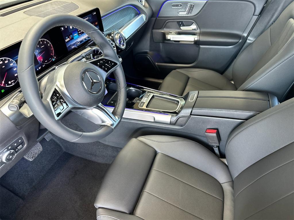 new 2025 Mercedes-Benz GLB 250 car, priced at $49,870