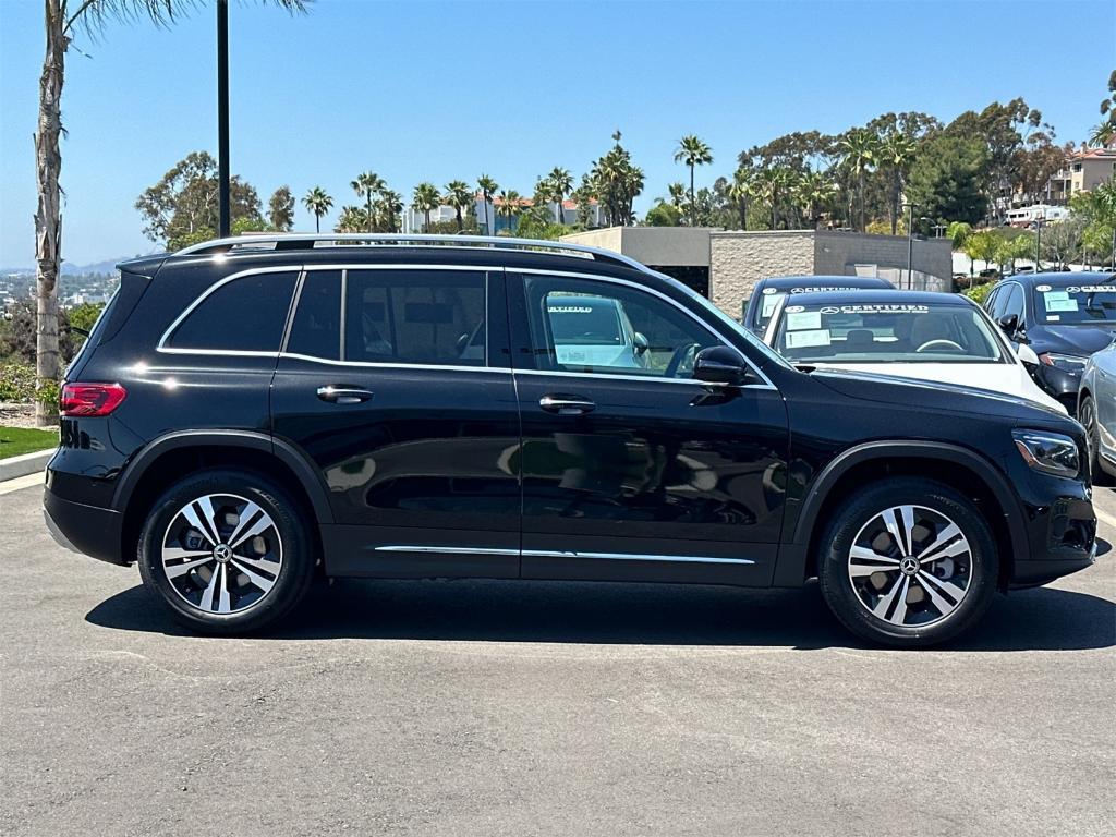 new 2025 Mercedes-Benz GLB 250 car, priced at $49,870