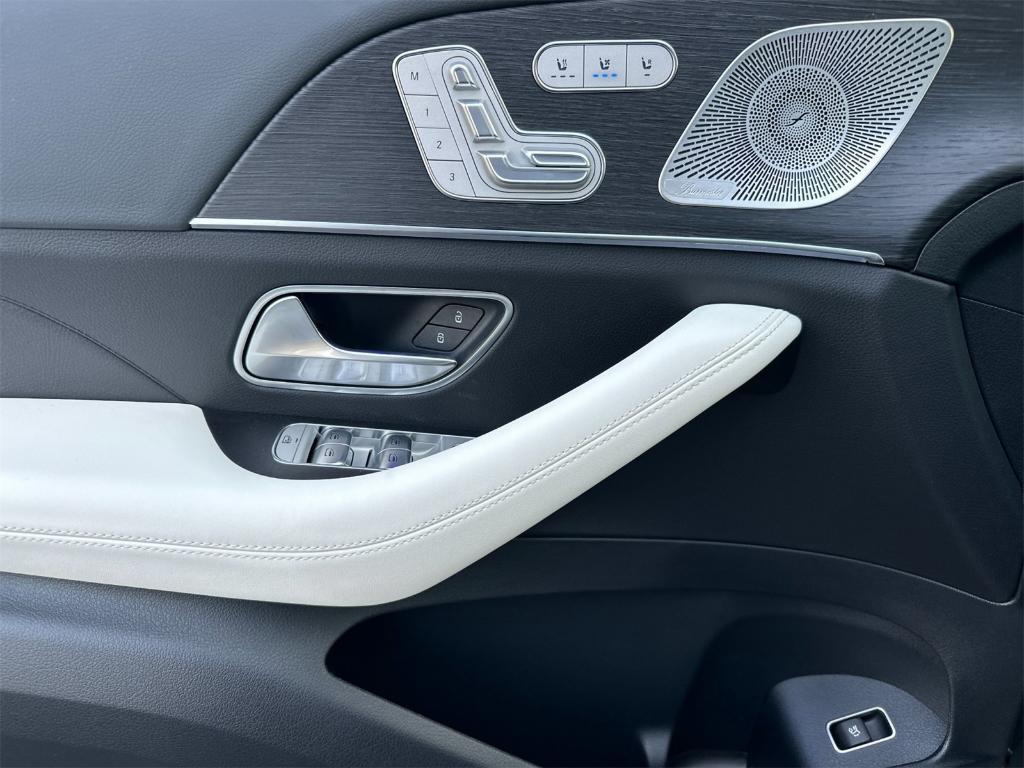 new 2026 Mercedes-Benz GLE 450 car, priced at $95,700