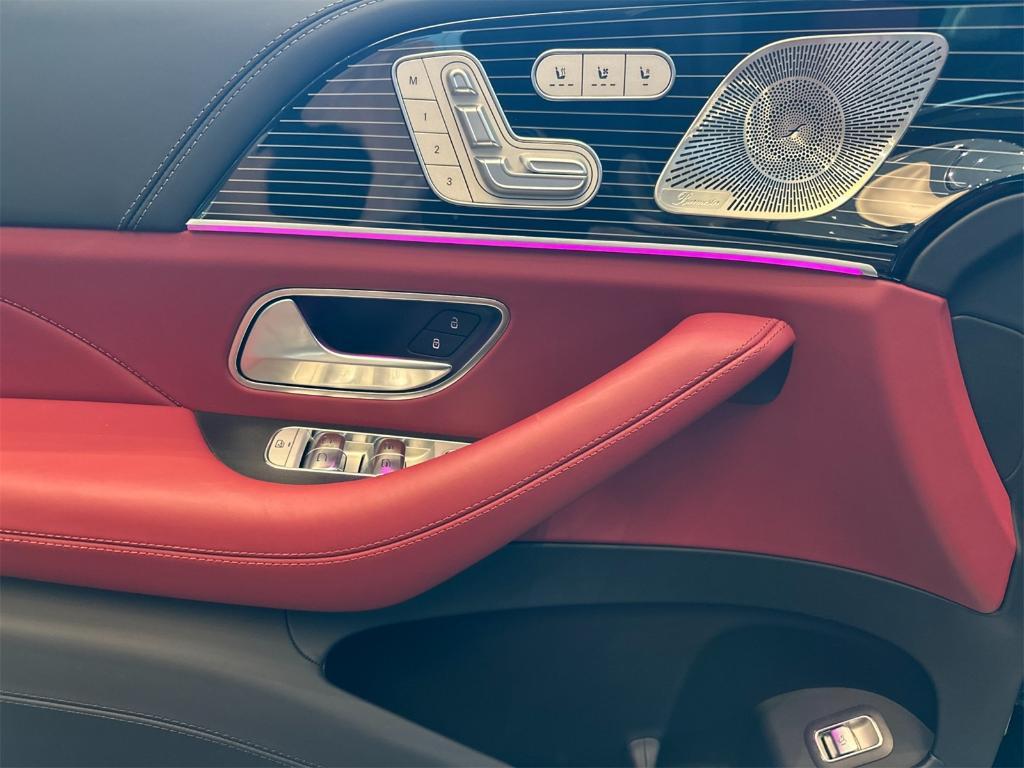 new 2026 Mercedes-Benz Maybach GLS 600 car, priced at $219,850