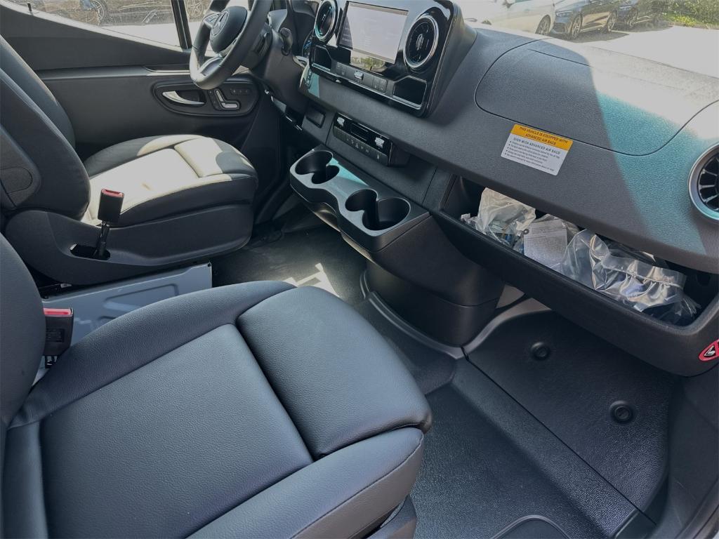 new 2024 Mercedes-Benz eSprinter 2500 car, priced at $92,018