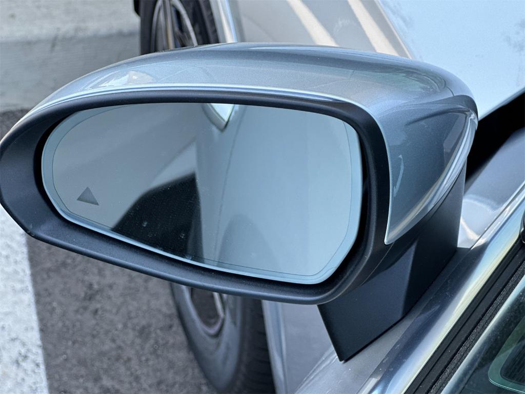 new 2025 Mercedes-Benz GLC 300 car, priced at $61,255