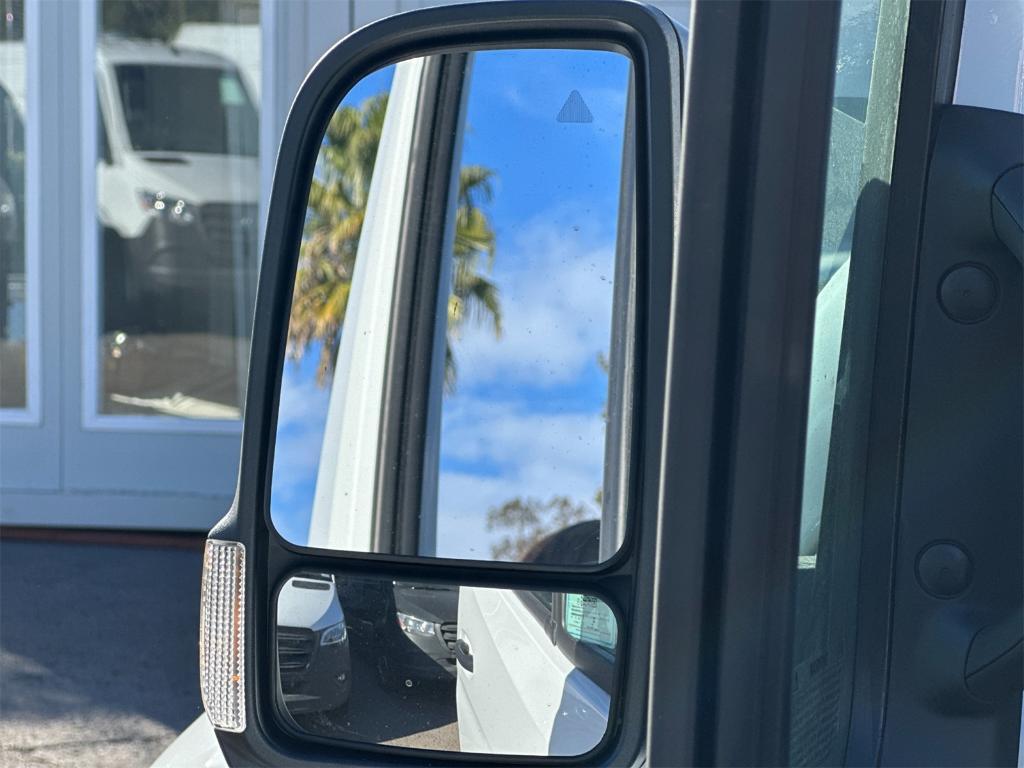 new 2025 Mercedes-Benz Sprinter 2500 car, priced at $69,147