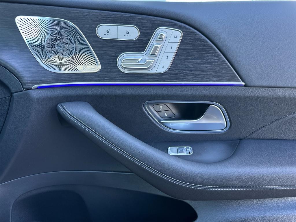 new 2026 Mercedes-Benz GLE 580 car, priced at $94,550