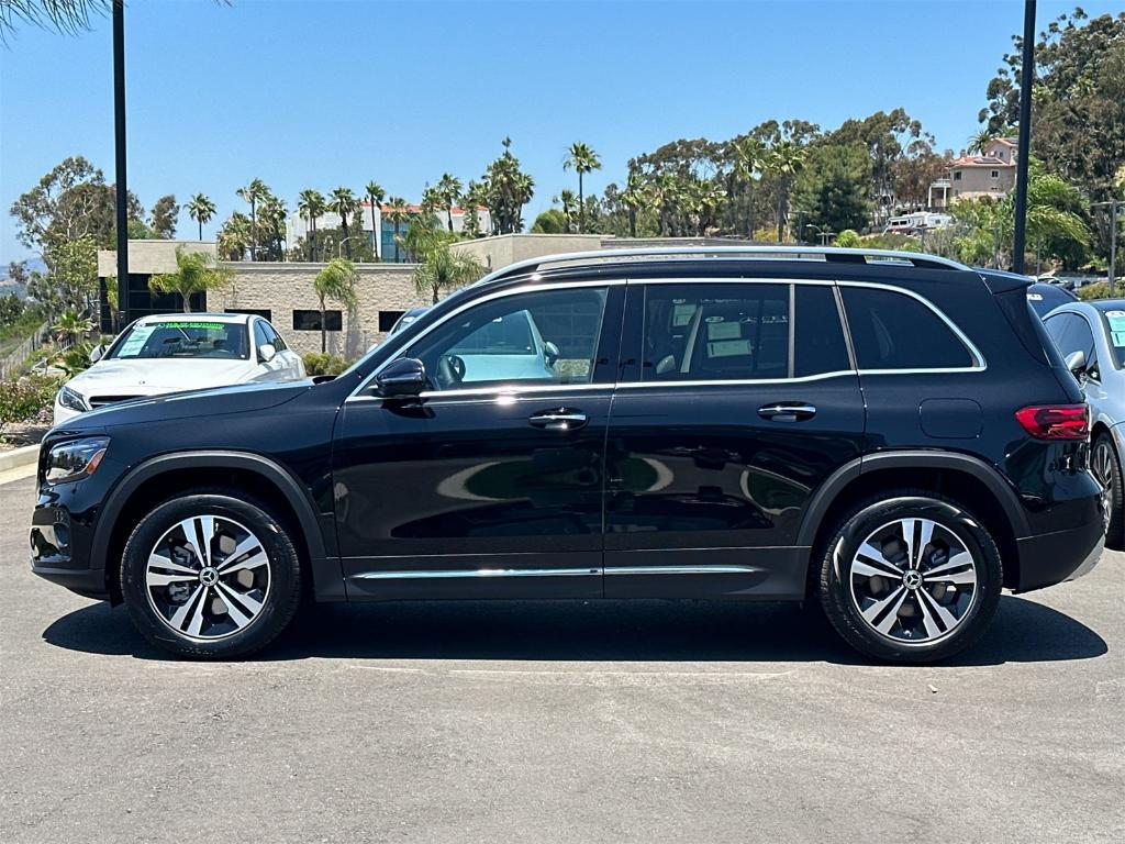 new 2025 Mercedes-Benz GLB 250 car, priced at $49,870