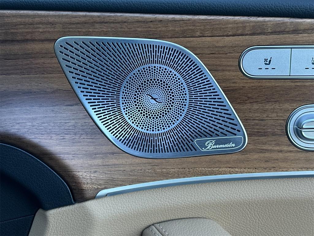 new 2026 Mercedes-Benz GLS 580 car, priced at $123,080