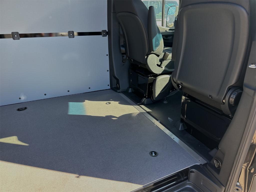 new 2025 Mercedes-Benz Sprinter 2500 car, priced at $72,279