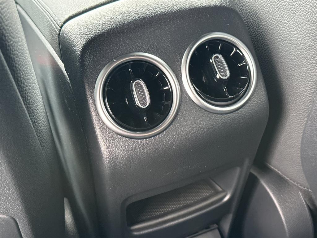 new 2025 Mercedes-Benz GLA 250 car, priced at $45,845