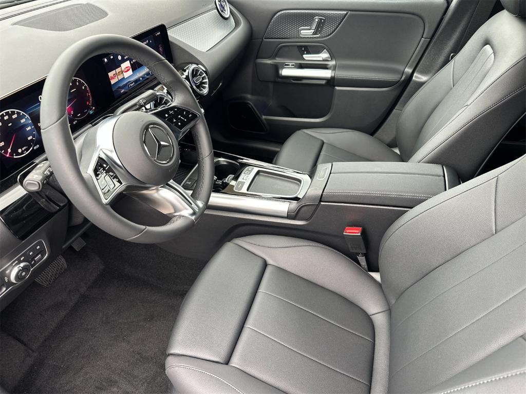 new 2025 Mercedes-Benz GLA 250 car, priced at $45,845