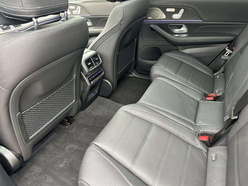 new 2025 Mercedes-Benz GLS 580 car, priced at $129,410