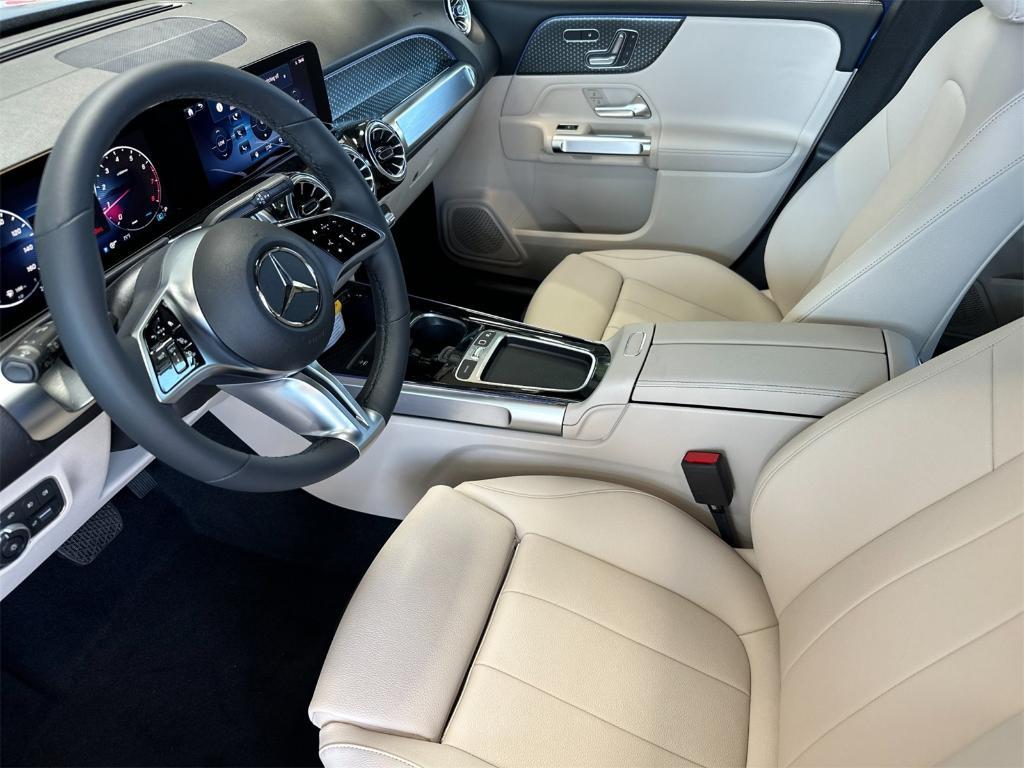 new 2025 Mercedes-Benz GLB 250 car, priced at $50,620