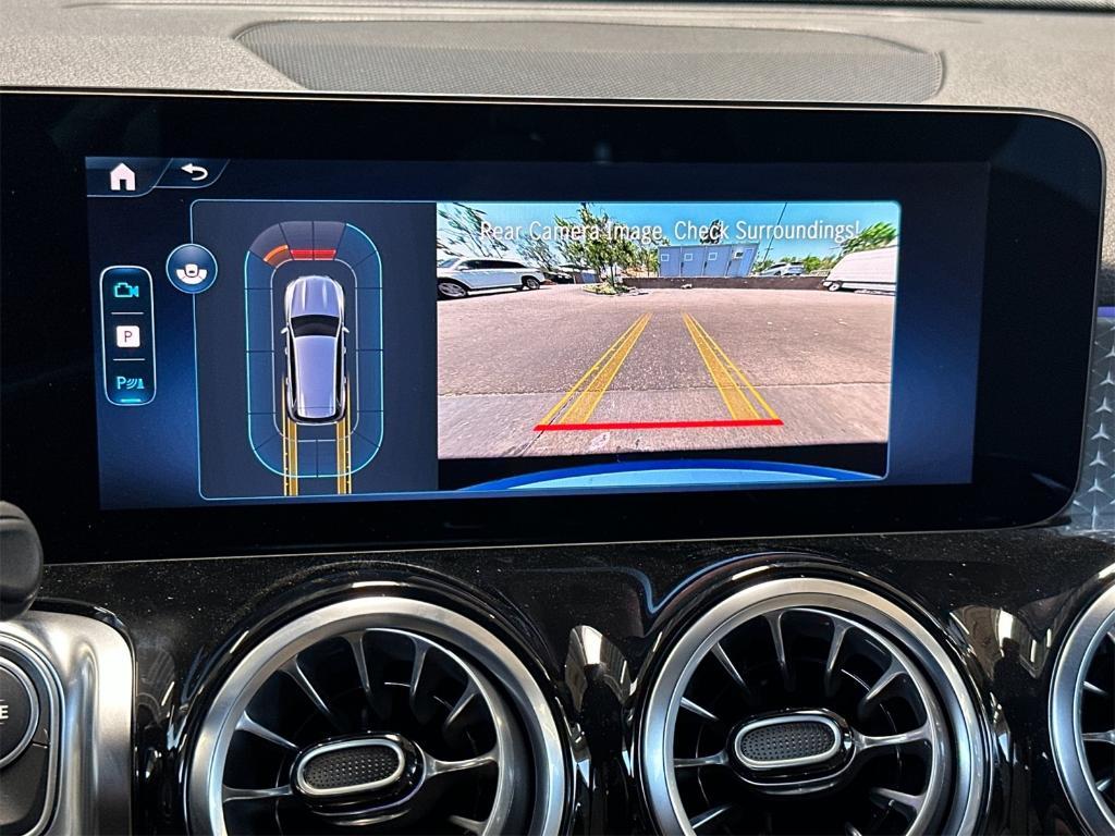 new 2025 Mercedes-Benz GLB 250 car, priced at $50,620