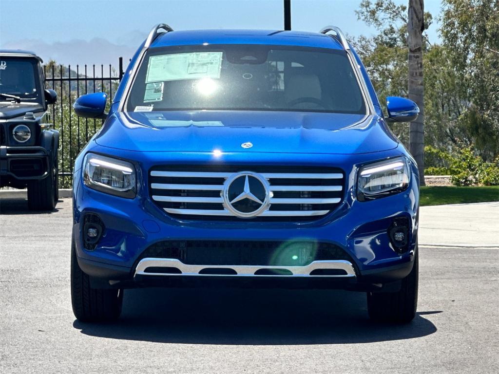 new 2025 Mercedes-Benz GLB 250 car, priced at $50,620
