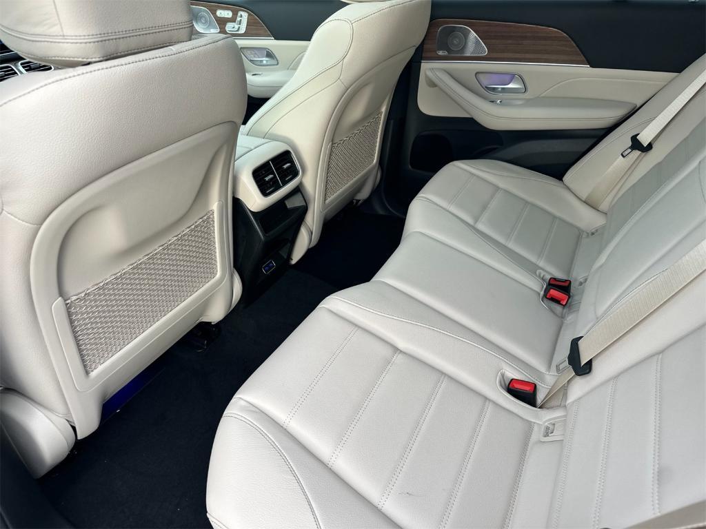 new 2026 Mercedes-Benz GLE 450 car, priced at $88,985