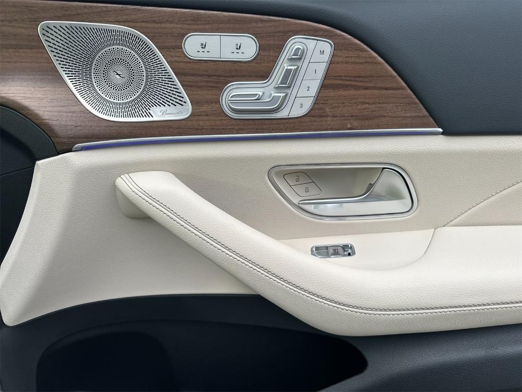 new 2026 Mercedes-Benz GLE 450 car, priced at $88,985