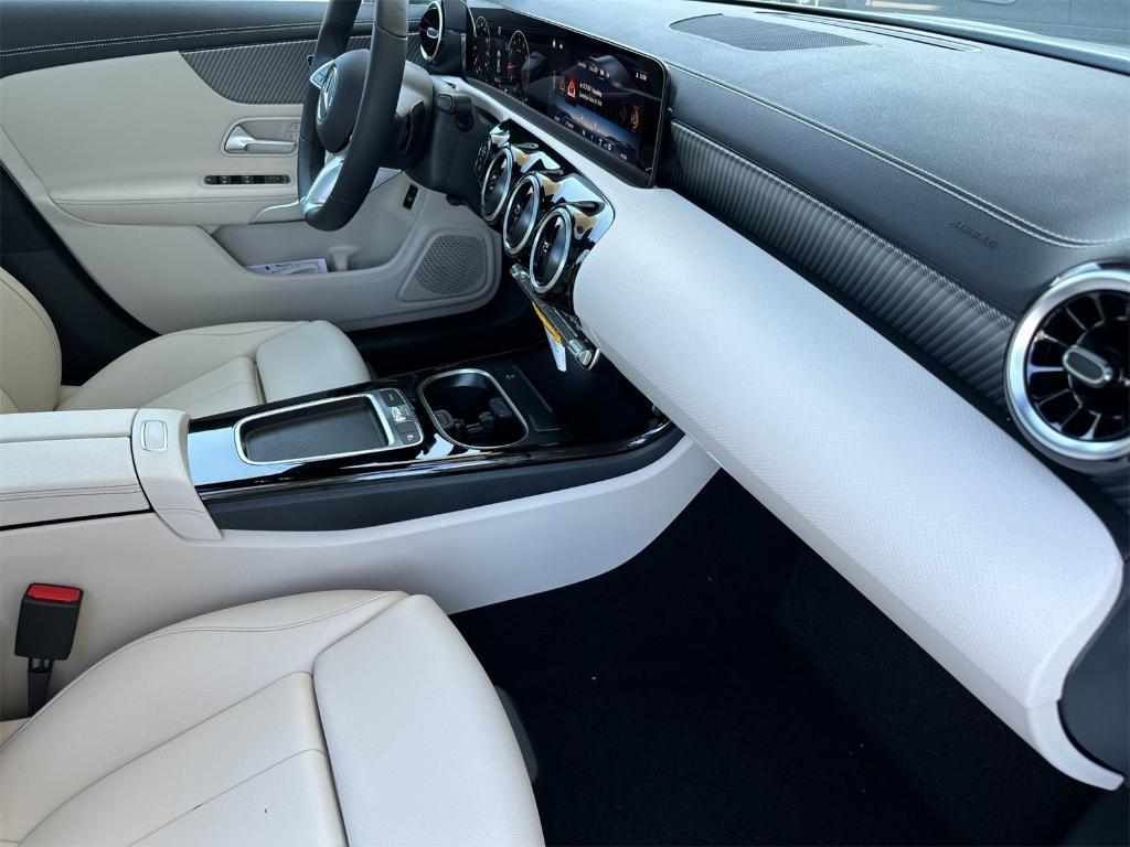 new 2025 Mercedes-Benz CLA 250 car, priced at $43,500