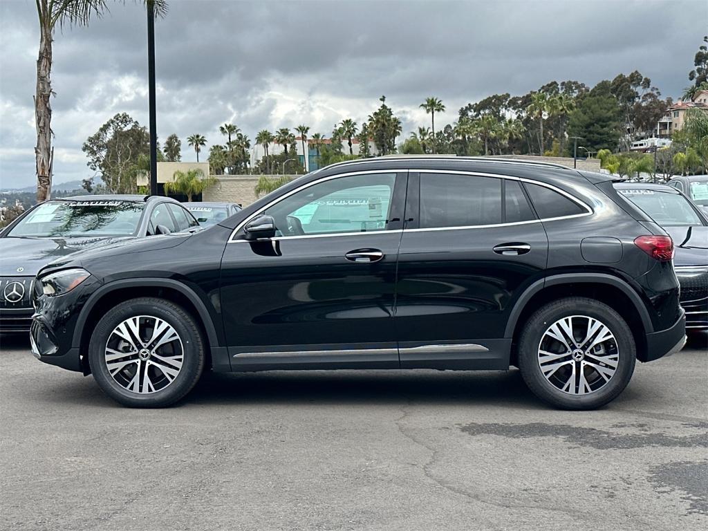new 2025 Mercedes-Benz GLA 250 car, priced at $45,845