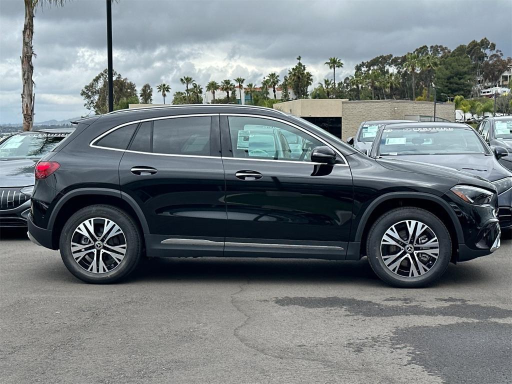 new 2025 Mercedes-Benz GLA 250 car, priced at $45,845