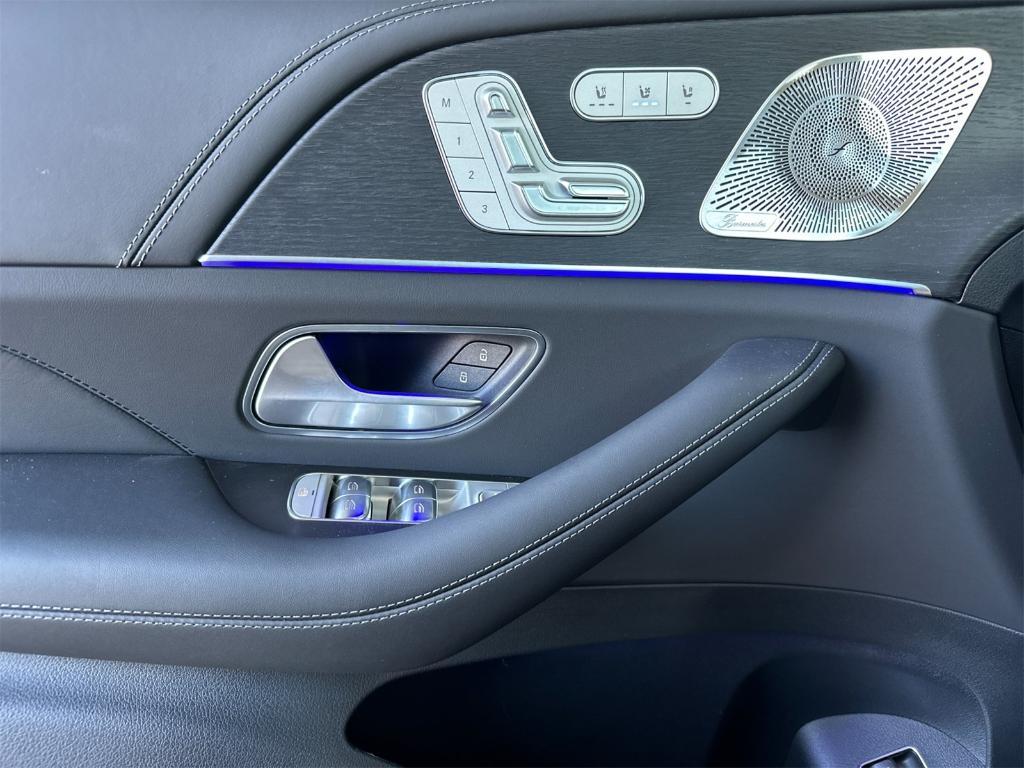 new 2025 Mercedes-Benz AMG GLE 63 car, priced at $135,866