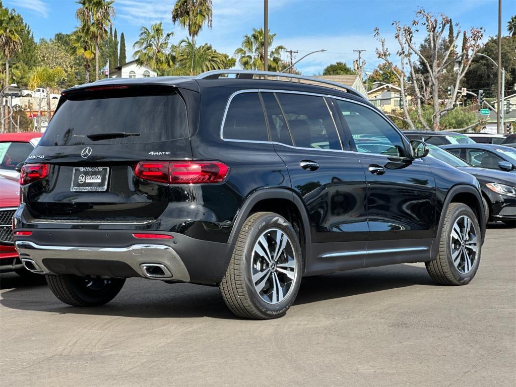 new 2025 Mercedes-Benz GLB 250 car, priced at $49,870