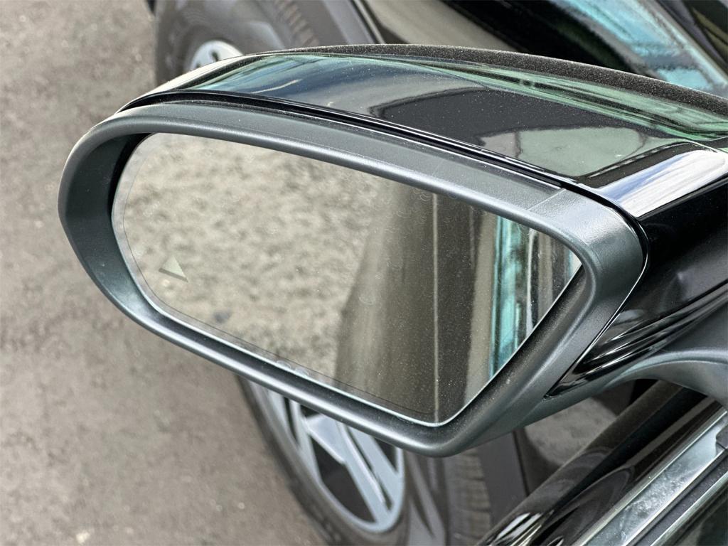 new 2025 Mercedes-Benz GLB 250 car, priced at $49,870