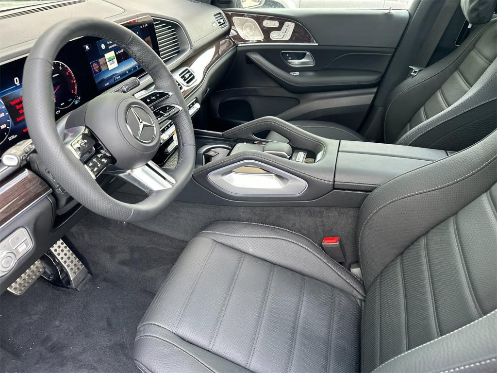 new 2026 Mercedes-Benz GLS 450 car, priced at $106,160
