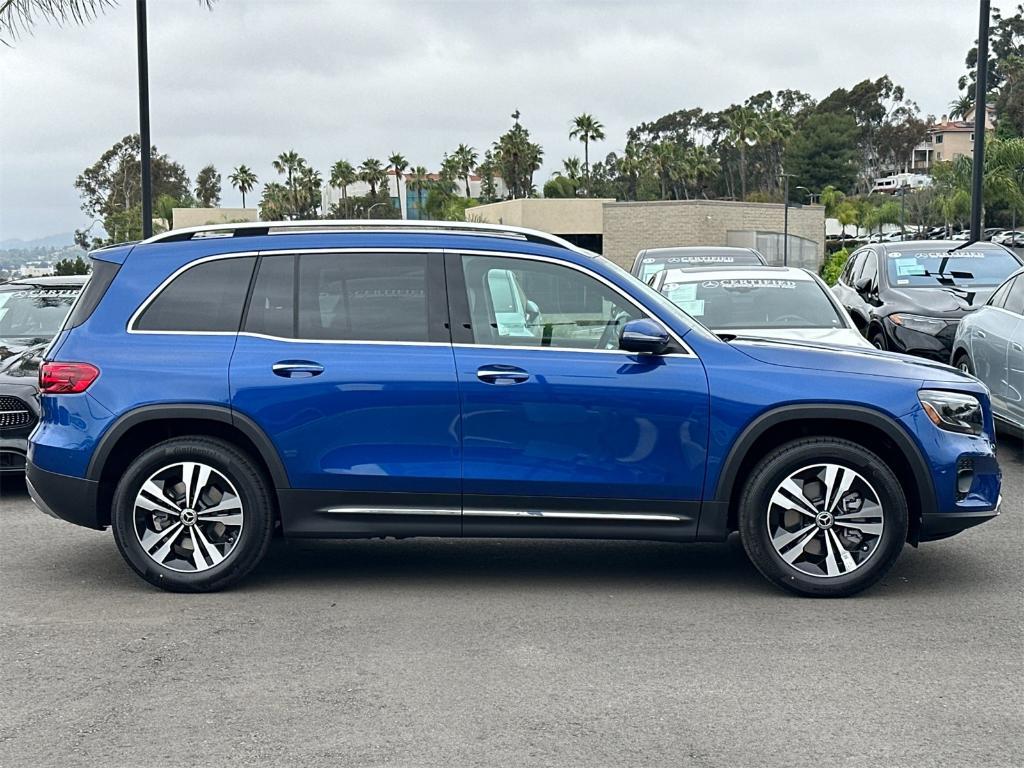 new 2025 Mercedes-Benz GLB 250 car, priced at $50,620