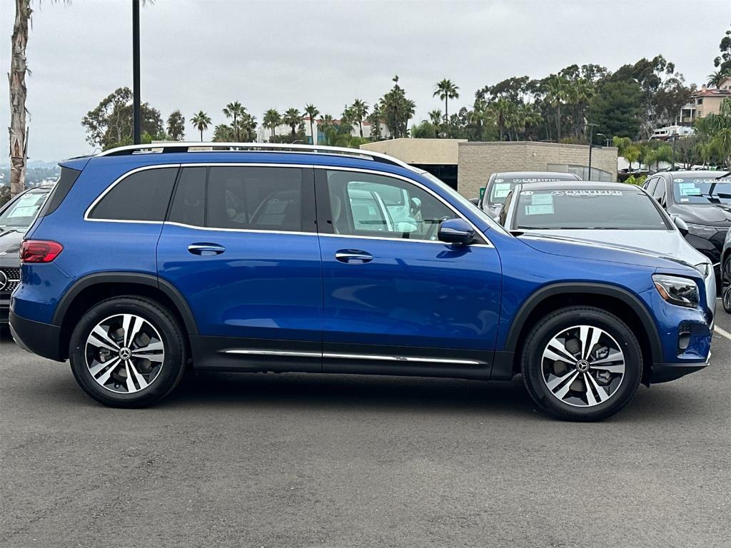 new 2025 Mercedes-Benz GLB 250 car, priced at $52,120