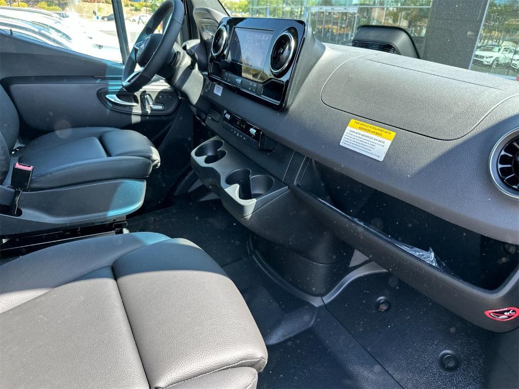 new 2025 Mercedes-Benz Sprinter 2500 car, priced at $86,140