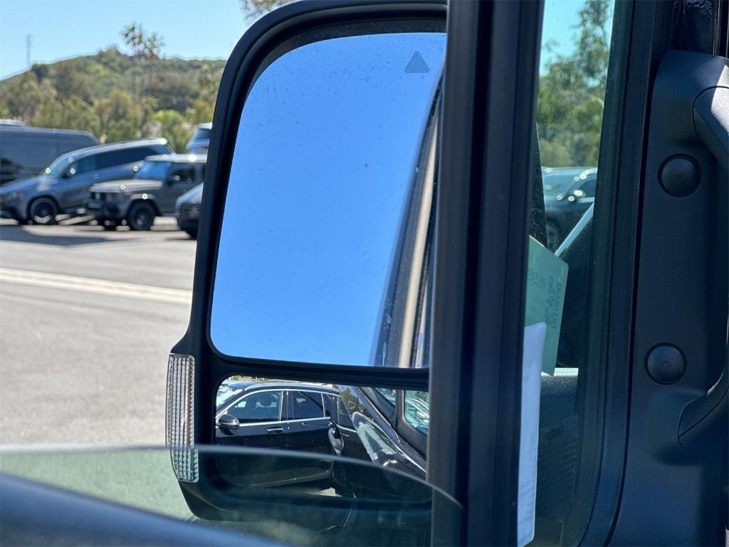 new 2025 Mercedes-Benz Sprinter 2500 car, priced at $86,140